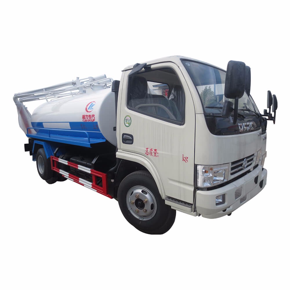 Camión de succión fecal de Dongfeng 4 Cbm